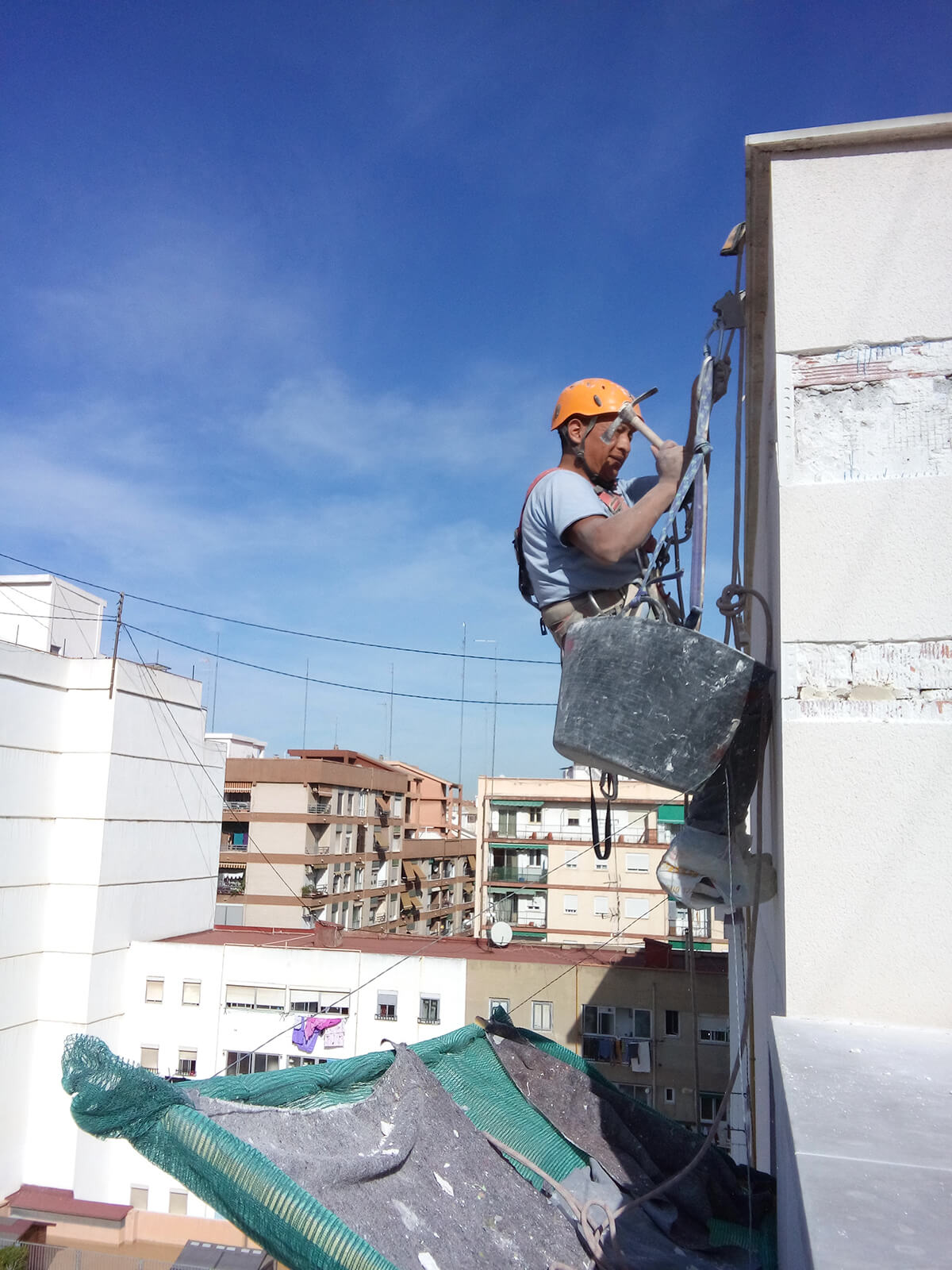 Rehabilitación de fachadas y trabajos verticales